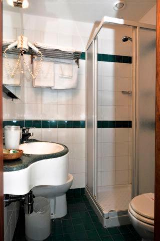 Hotel Boston Livorno Zewnętrze zdjęcie