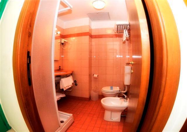 Hotel Boston Livorno Zewnętrze zdjęcie